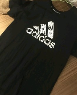 Adidas字母T恤