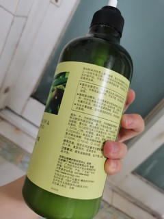 这一款洗发水，我可以用10年，简直太好了