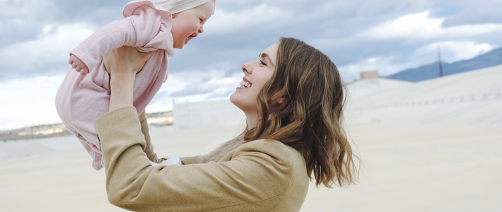  上班奶娃两不误，背奶妈妈的背奶装备分享