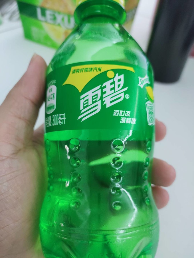 雪碧碳酸飲料