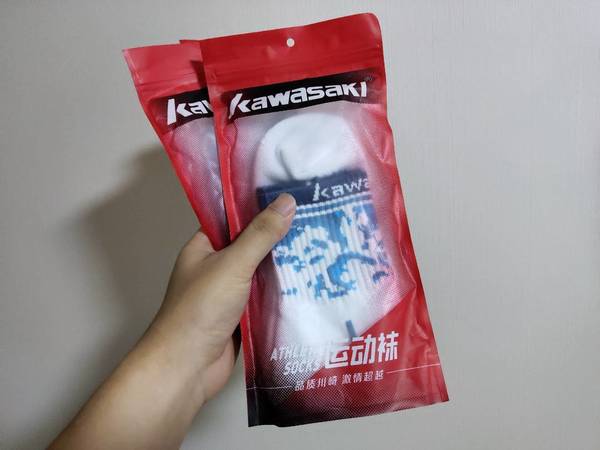 川崎羽毛球毛巾袜：挺厚实，做工可