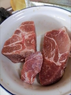 黑猪肉 