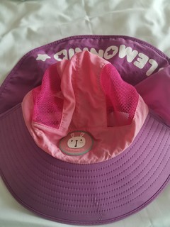 宝宝非常好看的防紫外线帽子