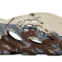 今年“真香”鞋款！Yeezy “洞洞鞋”新配色实物曝光！