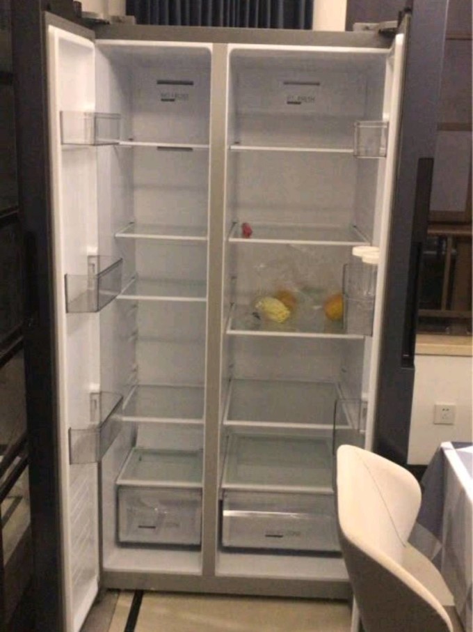 华凌对开门冰箱
