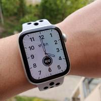 watch 还是得 apple yyds