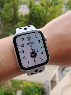 watch 还是得 apple yyds