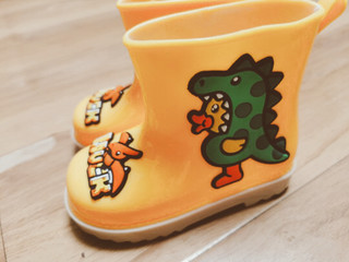 超可爱的小黄鸭雨鞋