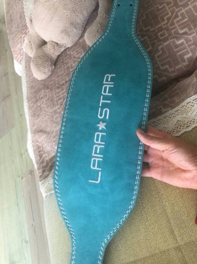 劳拉之星举重护腰带