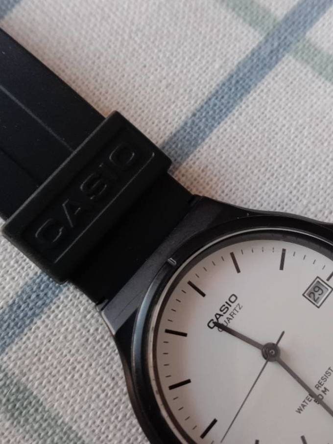 卡西欧电子手表mw59