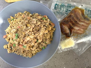 速食也不简单：山姆朕宅蒲烧鳗鱼炒饭