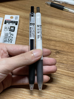 物美价廉的斑马中性笔替芯Jf0.5