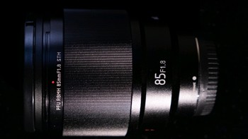 国产大光圈镜头唯卓仕85mmF1.8简单介绍