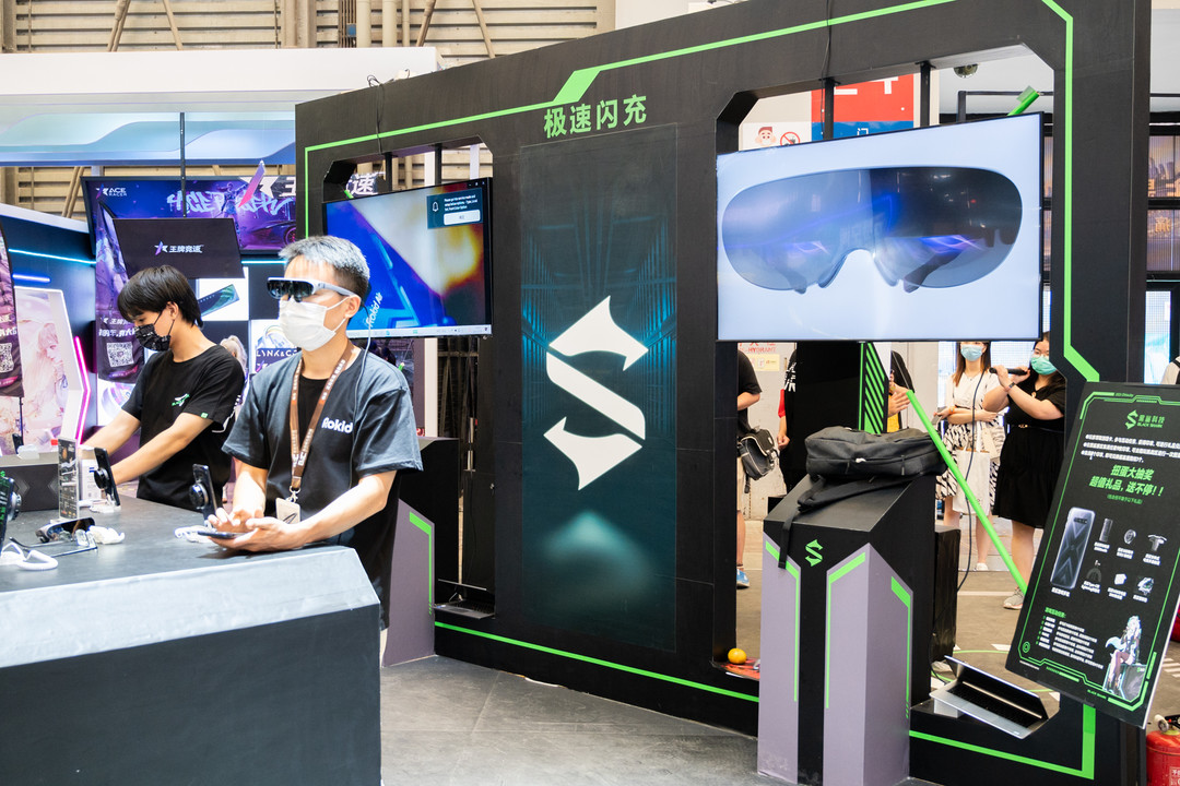 ChinaJoy 2021：鲨鲨酱Coser亮相展台，黑鲨创意展区打造全新游玩体验