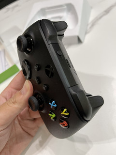 莫名其妙抢到的自营XBOX2020款手柄