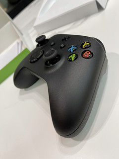 莫名其妙抢到的自营XBOX2020款手柄