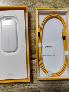 realme牌仙贝充电器 不错