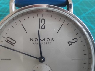 NOMOS 德国小众包豪斯风格手表