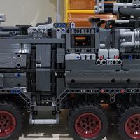 老杨的玩具仓库 篇七十二：ONEBOT流浪地球系列 CN171 超大超霸气的全地形装甲运兵车