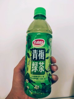 达利园青梅绿茶，冰镇后更好喝