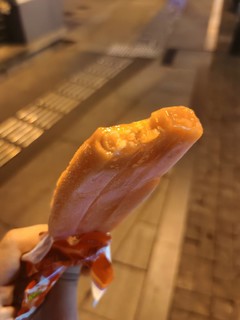伊利冰工厂山楂爽，水果味棒冰雪糕