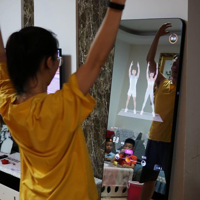 把家变成健身房只要3999！Fitmore智能健身镜能带来怎样的健康？