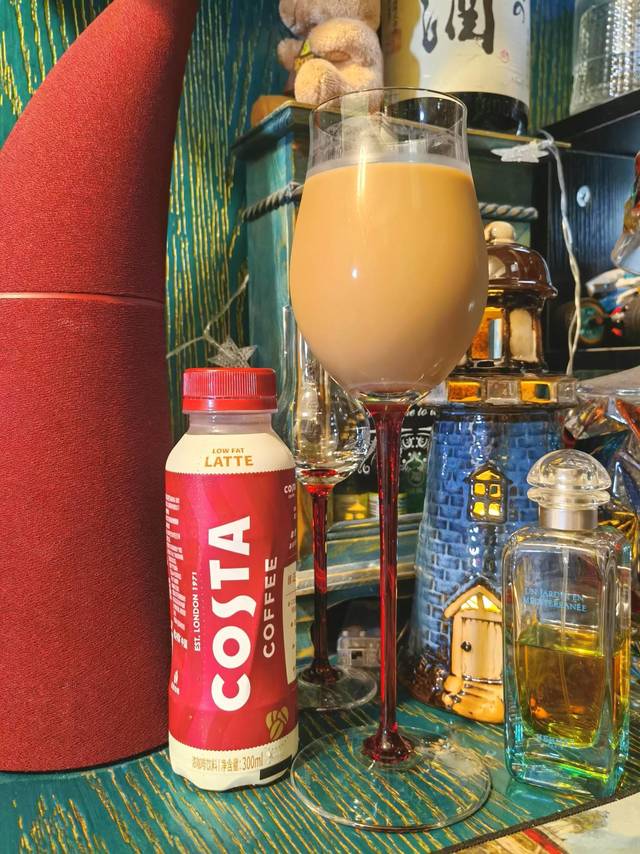 清晨拿铁，香醇浓郁