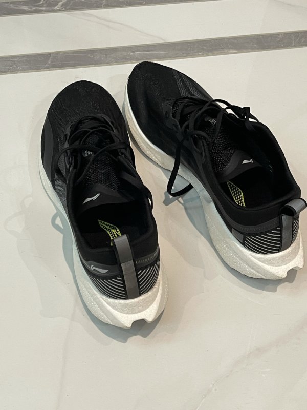 lining李宁42超轻18代armr007中性减震跑鞋