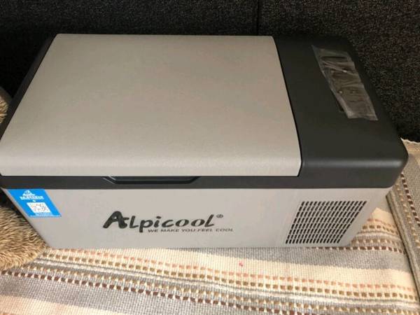 自驾出游必备车载冰箱