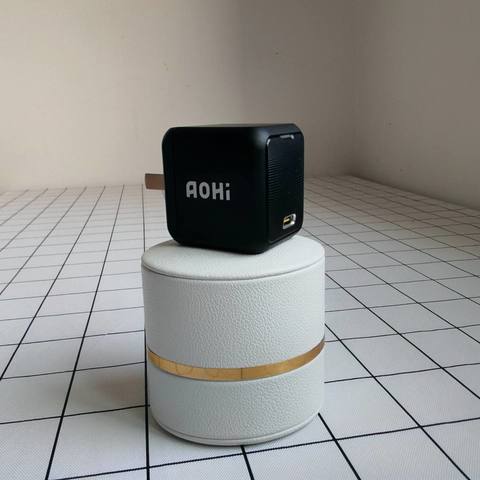 浓缩的都是精品——AOHi Magcube65W氮化镓充电器测评