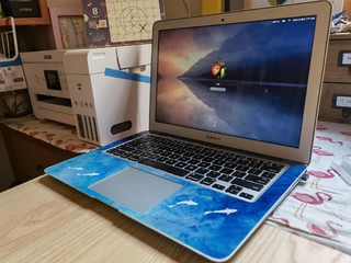 我人生中的第二台手提是macbook无疑