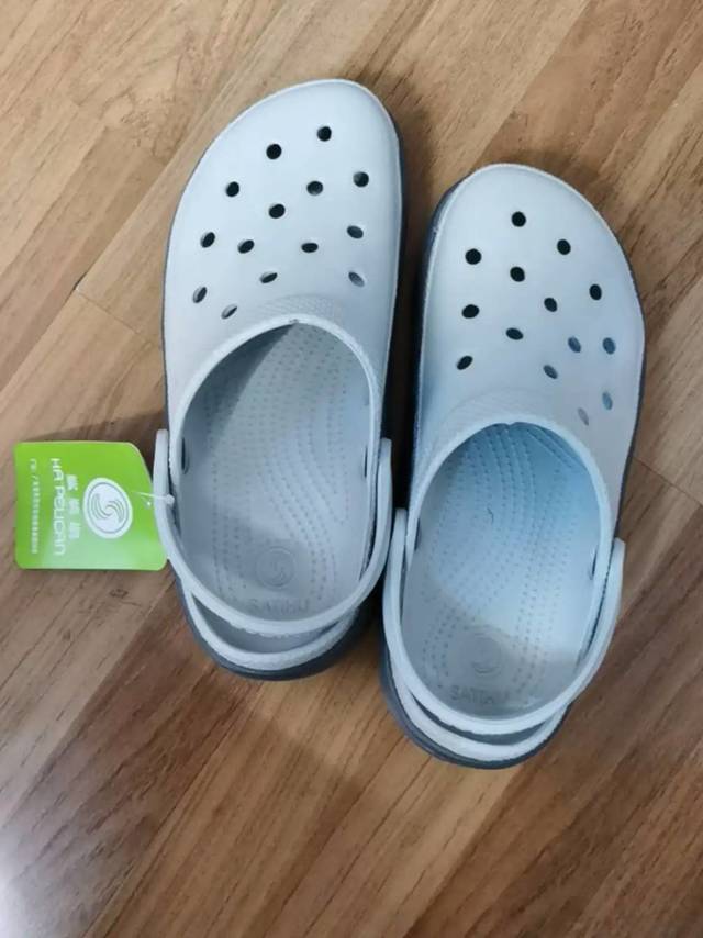 左右良品洞洞鞋男