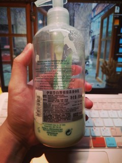 “绿茶”味的身体乳