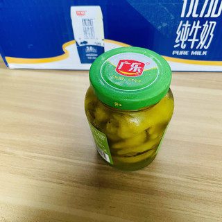 酸菜鱼？酸辣土豆丝？泡椒凤爪？我全都要