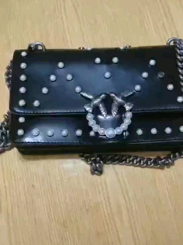 pinko珍珠燕子包，款式百搭很好背！