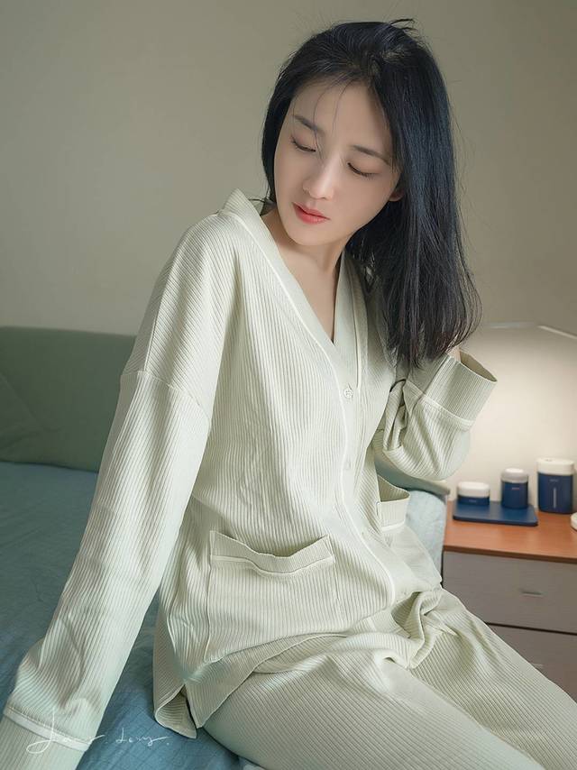 虽是哺乳装，居家穿也很美美哒！