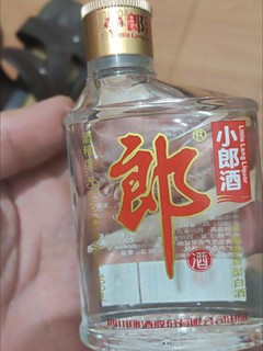 全国热销，经典小郎酒