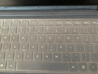 迄今为止最好的键盘- SURFACE键盘