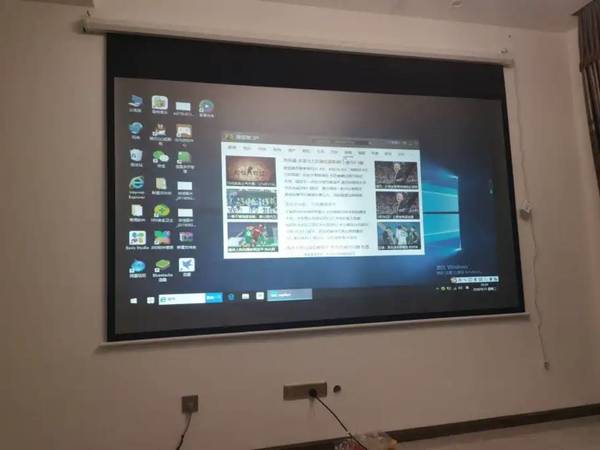 极米坚果投影幕布