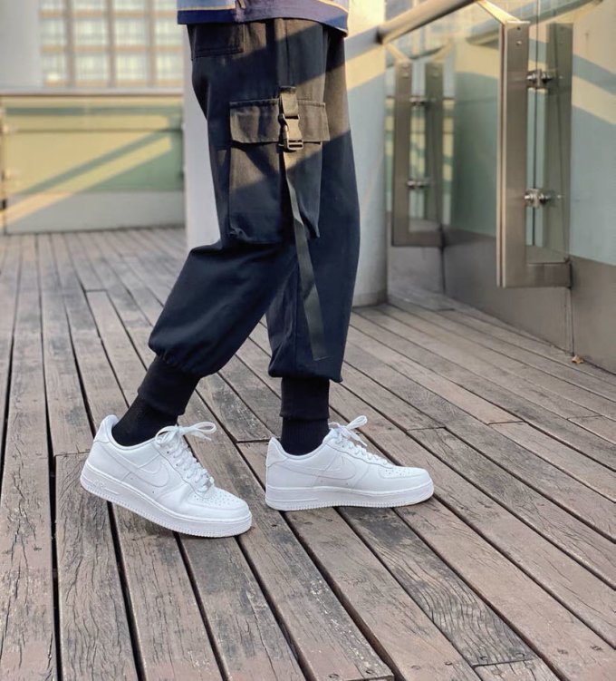 耐克休闲运动鞋怎么样 日常穿搭帅气出街,男孩子就要人人都有_什么