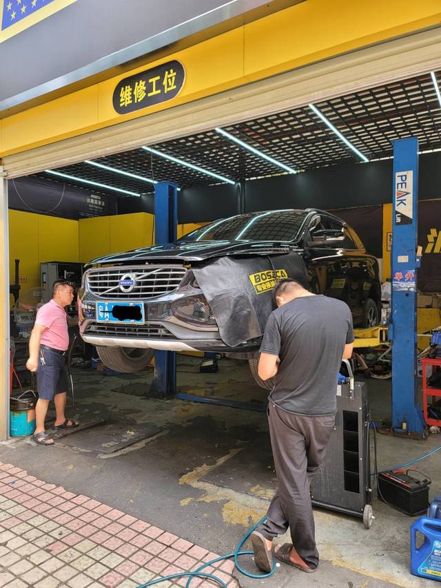 XC60 更换刹车油和方向助力油