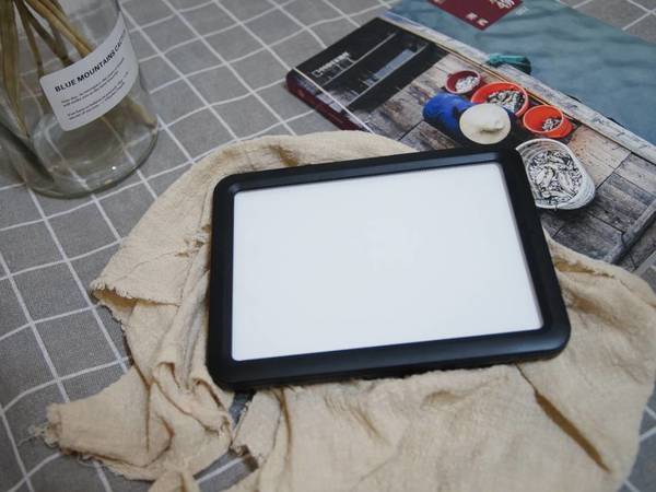 桌面补光，试试这台神牛补光灯