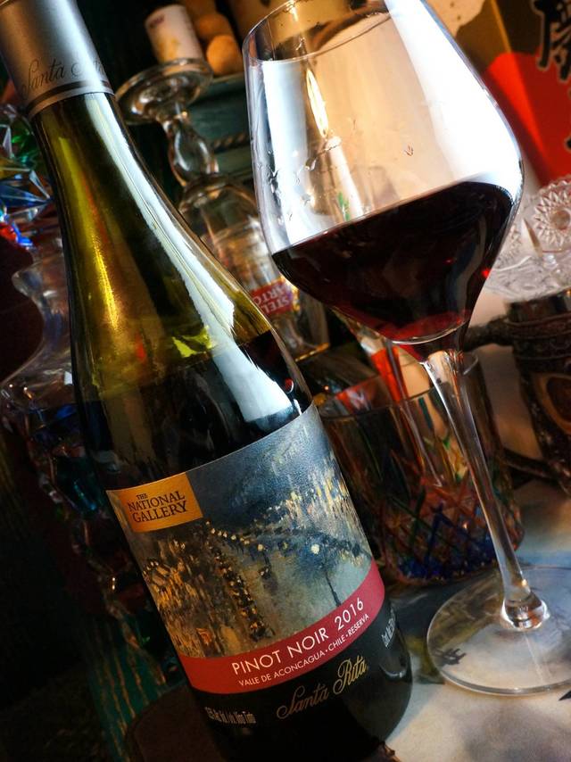 酒标好看的基础款黑皮诺