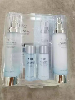 A . H . C AHC 透明质酸水乳