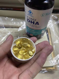 扩充脑容量的小马达——康麦斯DHA