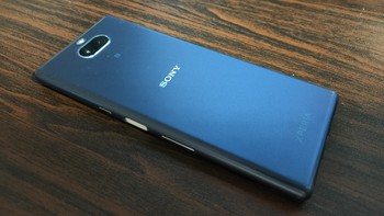 反向性价比之选，一个字母100块——索尼Xperia10小记