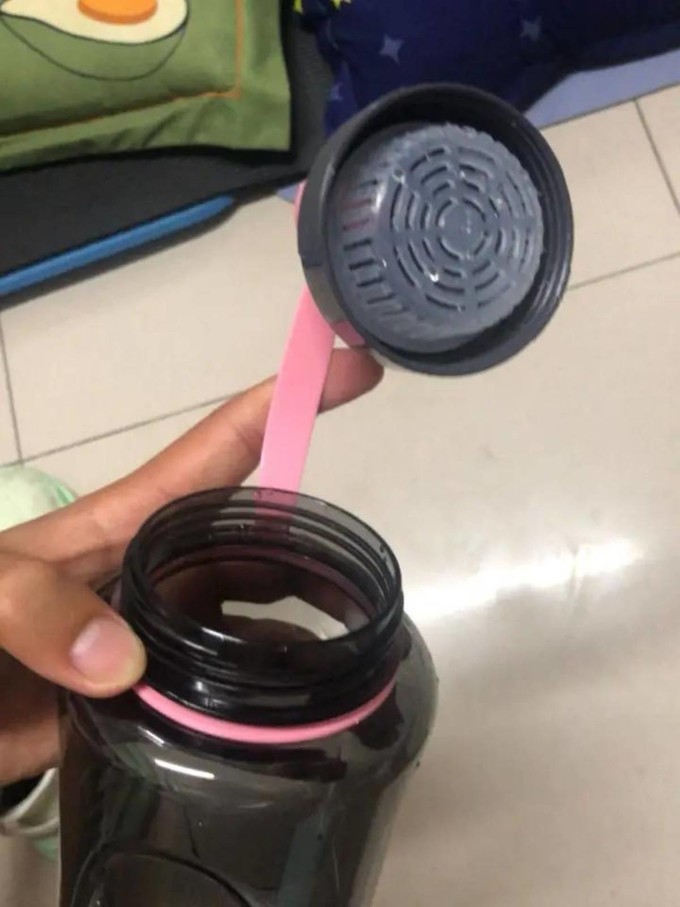 茶花运动水壶