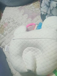 婴儿定型枕