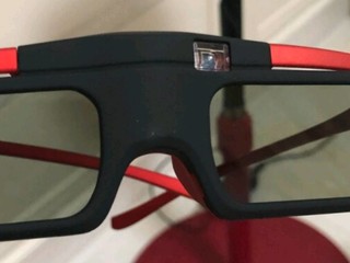 这款坚果3D眼镜用着真不错