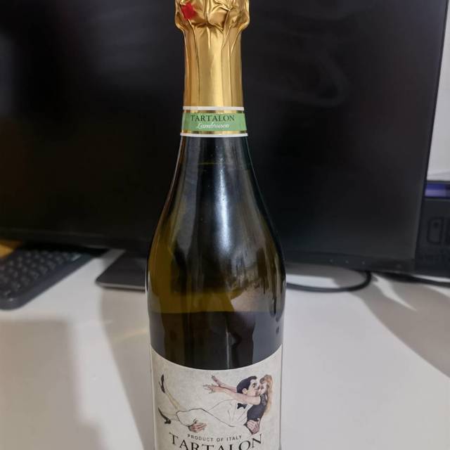 塔塔隆蓝布鲁斯科白起泡酒，留给媳妇儿喝